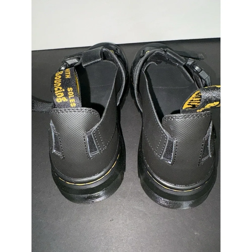 Dr. Doc Martens Pearson Air Wair Strap Sandals Black Buckle Mens US 7 New W Box